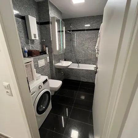 Axa Tower Apartment Cologne